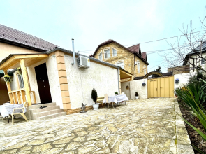Dacha Khazar Apartments