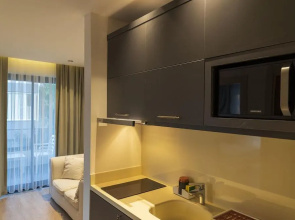 Апарт-отель Channel Suites