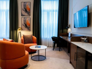 Hotel Crowne Plaza Tashkent, an IHG Hotel