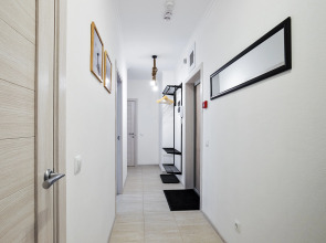 Great view 2-rooms Apartment 2 Min Walk to Raykin Plaza 2