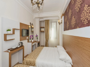 Отель Raimond