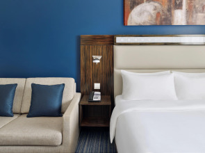 Holiday Inn Express Dubai - Safa Park, an IHG Hotel