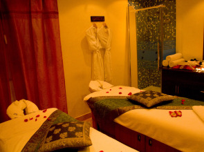 Arabian Courtyard Hotel & Spa