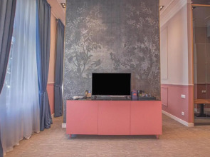 Heritage Hotel and Suites (by Travel Agency)