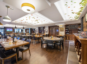 Отель Mercure Tbilisi Old Town