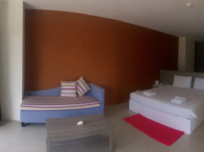 Апартаменты R-Con Wongamat