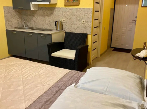 Na Pirogova 38 Guest House