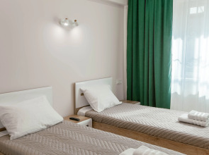 Апартаменты Изумруд возле Аэропорта