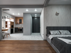 Loft-Studiya Na Maslennikova 78 Apartments