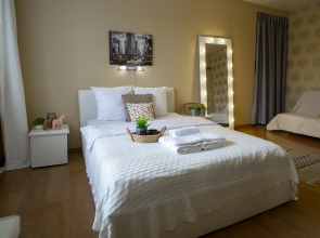 Апартаменты GoldenRing Snow White Studio