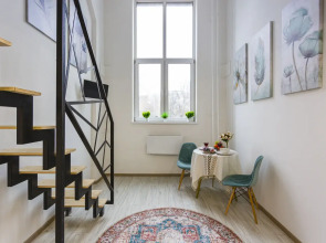 Квартира двухэтажная на Оптическом проезде 1