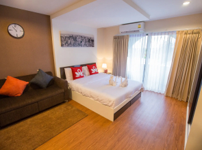 ZEN Rooms Soi Chom Chan Apartments