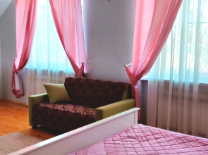 Частный Дом с Беседкой на Проспекте Дзержинского 25