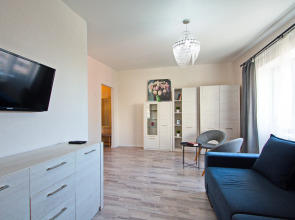 Апартаменты на Хмельницкого 10