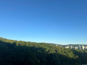 Апартаменты Уютная студия в экологичном районе города