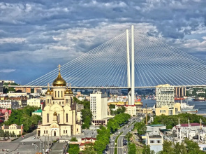 Апартаменты в центре с видом на Золотой мост
