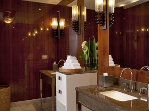 Renaissance Istanbul Polat Bosphorus Hotel