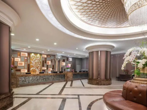 Отель The Berkeley Hotel Pratunam