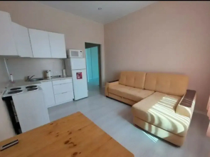 iRent na Valerii Gnarovskoy 12/4 Apartments