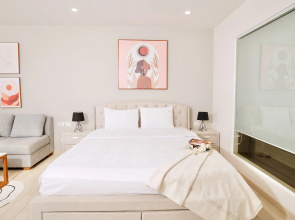 La Casa Nha Trang Gold Coast Tower Walk-To-Beach Apartments