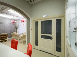 Меблированные комнаты  Серебряная лошадь