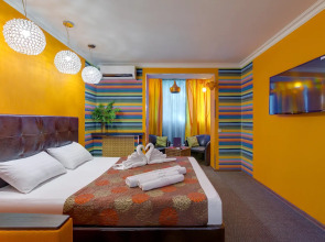 Отель на Пионерской