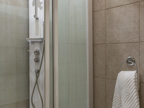 Апартаменты для троих гостей с 1 большой или 2-мя раздельными кроватями (3-ий или 4-ый этаж)