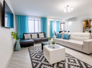 Апартаменты Четырехкомнатные с Видом на Набережную