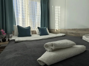 Samolet Guest House