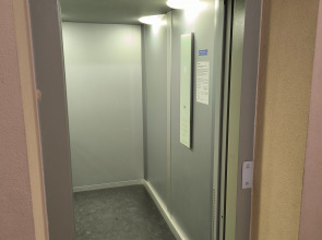 Апартаменты на 8-м этаже в центре, 70 кв. м.