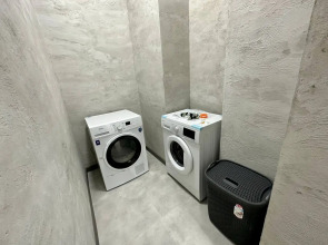 Хостел izzzi hostel Bishkek