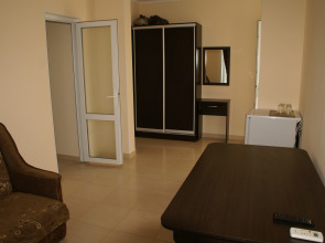 Belye Parusa Guest House