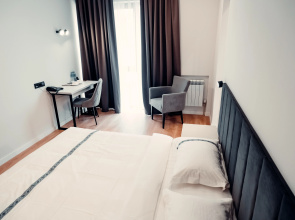 Отель Green Hill hotel