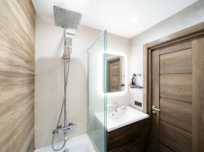 Квартира Стильная двухкомнатная квартира Natali apart на метро Пражская