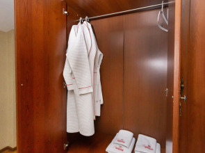 Отель Золотая Империя