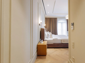 Апарт-отель Four Seasons