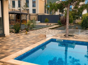 Dom s Basseynom v Alushte Private House