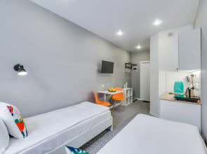 Апартаменты улучшенные на Джамбула 17