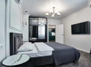 Luxe  S Dzhakuzi Na Skryganova Apartments