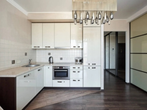 Apartamenty s potrasausim vidom na Rostov