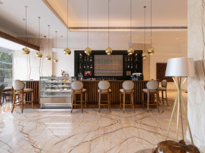 Отель Araliya Beach Resort and Spa