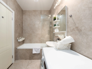 Квартира 2-комнатная с видом на город 33