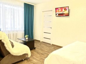 Апартаменты Уютная 2х-комнатная квартира в центре гоpода рядом с набережной