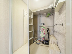 Апартаменты В новостройке на высоком этаже