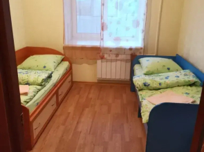 Апартаменты Трехкомнатные Sutki Vip на Ватутина 6