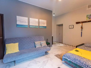 Гостевой дом Four Lions House (Фор Лайонс Хаус)