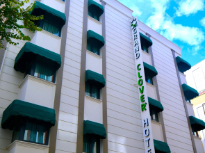 Отель Grand Clover