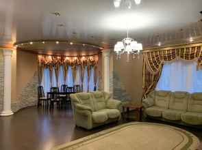 Apartamenty Trehkomnatnye dla 10 Celovek