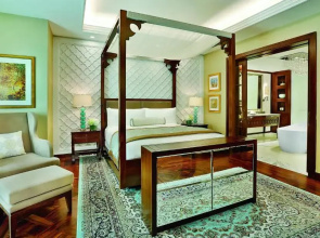 Отель The Ritz-Carlton, Dubai