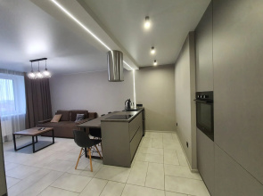 Apartamenty S Gostinnoy I Izolirovannoy Spalney Flat
